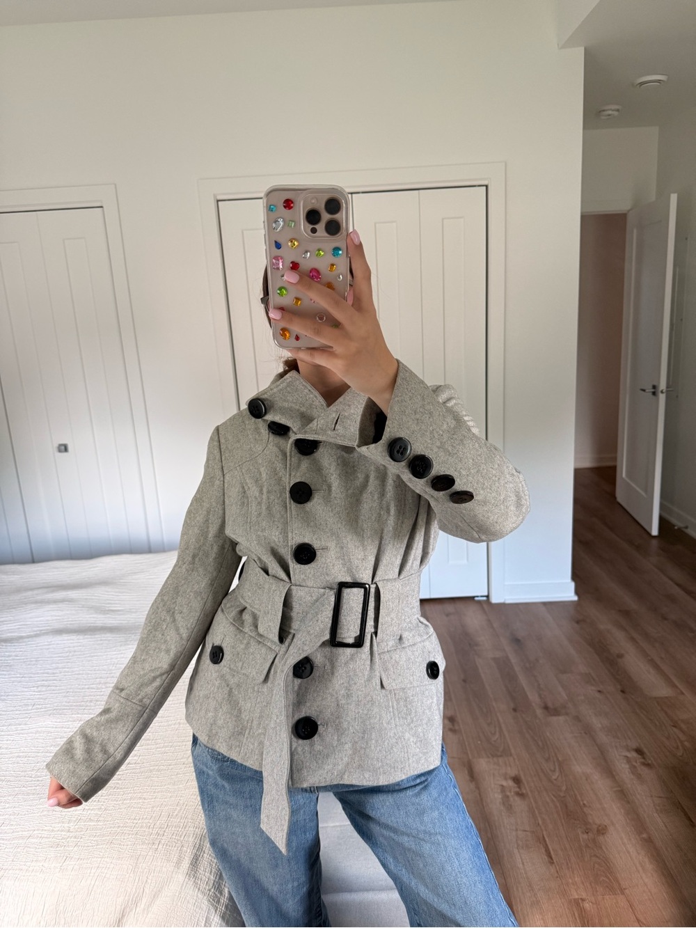Snap Light Gray Belted Trench Coat with Black Buttons